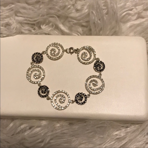 🔥Elegant Crystal Necklace gift set🔥 - Picture 3 of 5